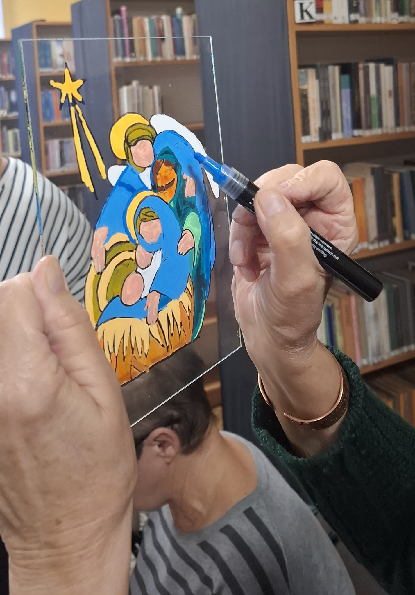 Warsztaty bożonarodzeniowe w bibliotece w Łochowie-relacja z wydarzenia